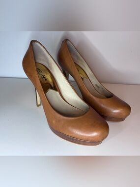 MICHAEL Michael Kors Cognac Leather Platform Pumps
